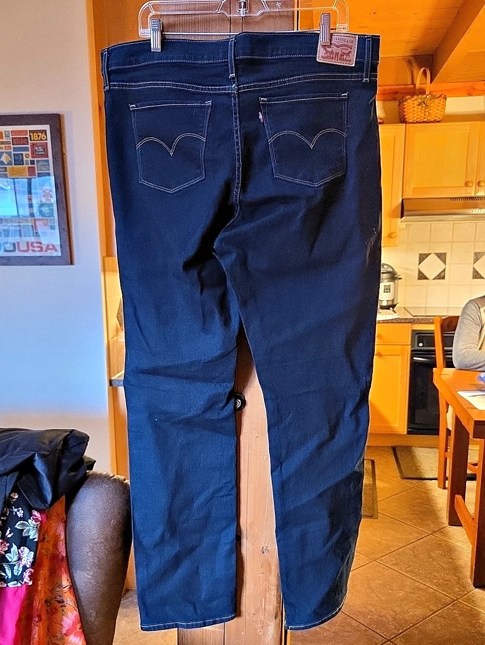 Levi's 314 Shaping Straight Leg Jeans Blue Waist 34 Like New